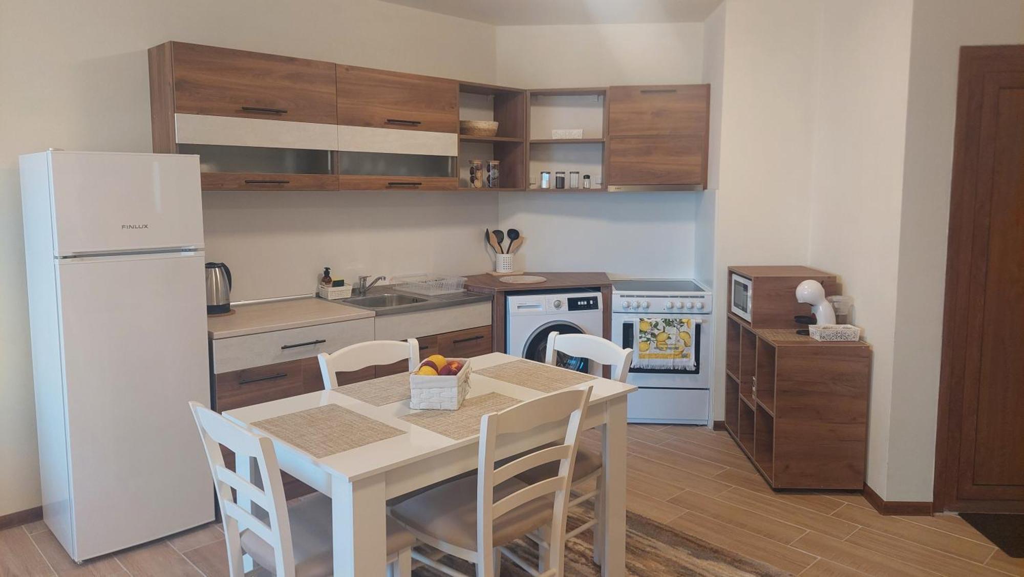 Krimski Apartment - Free Private Parking Варна Экстерьер фото