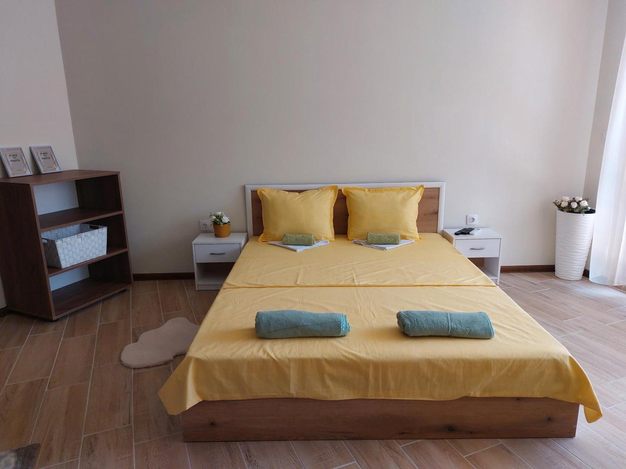 Krimski Apartment - Free Private Parking Варна Экстерьер фото