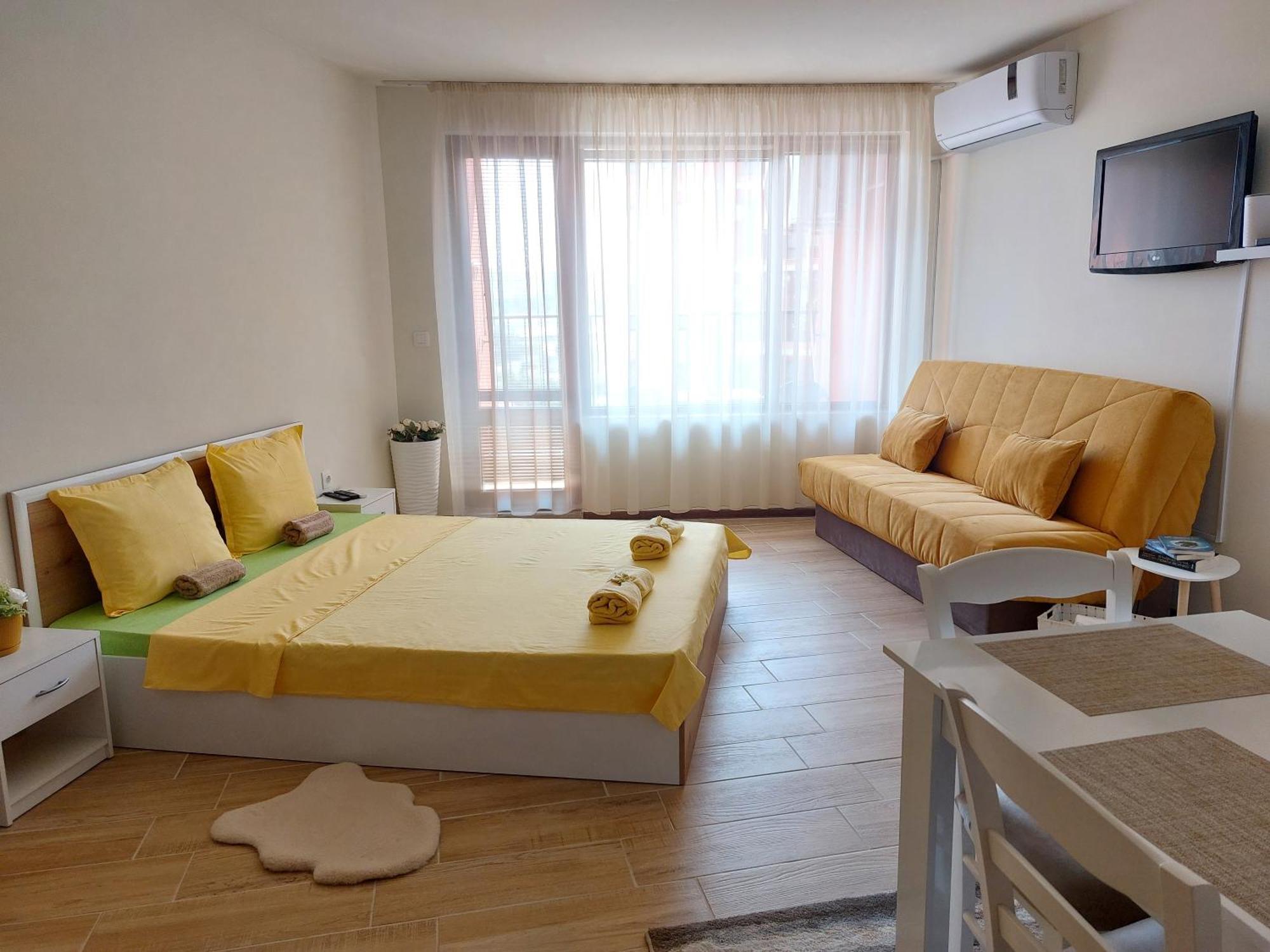 Krimski Apartment - Free Private Parking Варна Экстерьер фото